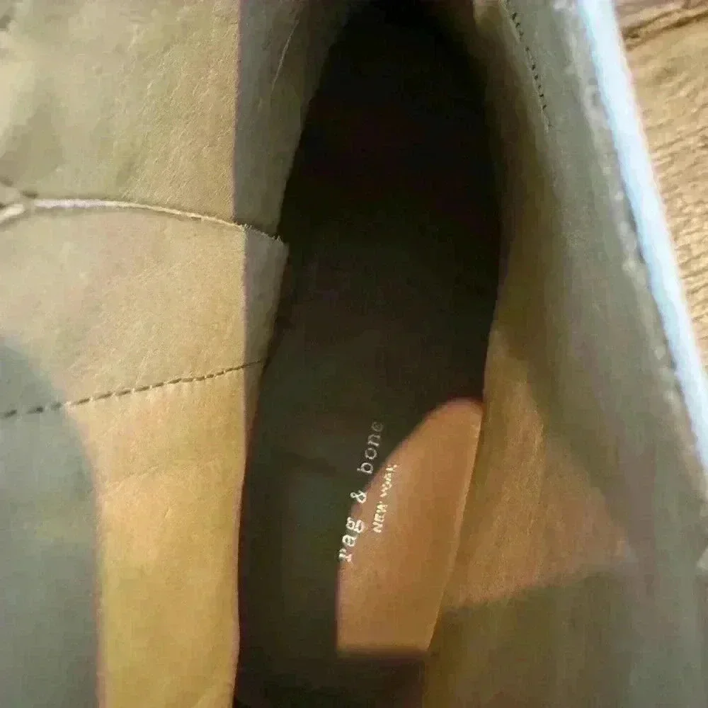 Rag & Bone Razor Boot ~Antq White~9.5 / 39.5 ~ NEW IN BOX WITH DUST BAG TOO 😳!!